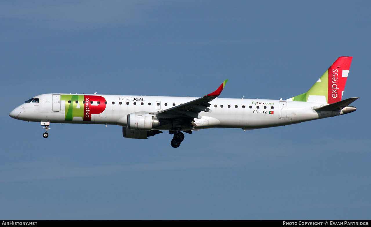 Aircraft Photo of CS-TTZ | Embraer 195AR (ERJ-190-200IGW) | TAP Portugal Express | AirHistory.net #503646