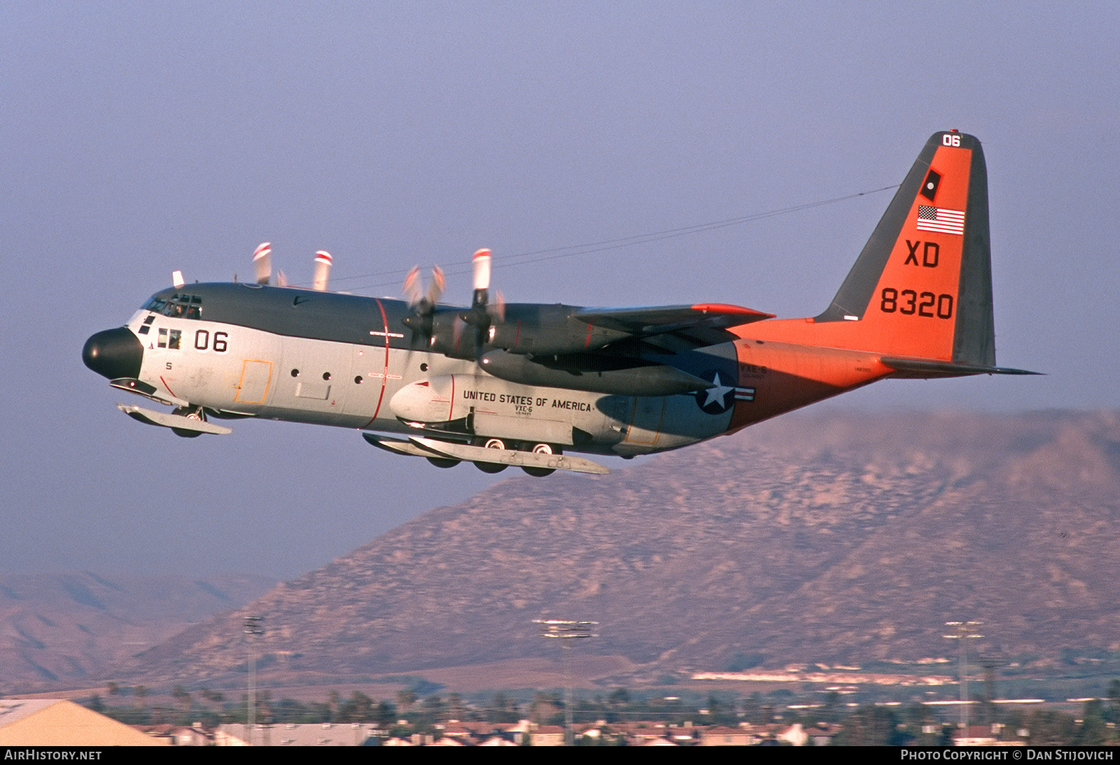 Aircraft Photo of 148320 / 8320 | Lockheed LC-130F Hercules (L-282) | USA - Navy | AirHistory.net #503648