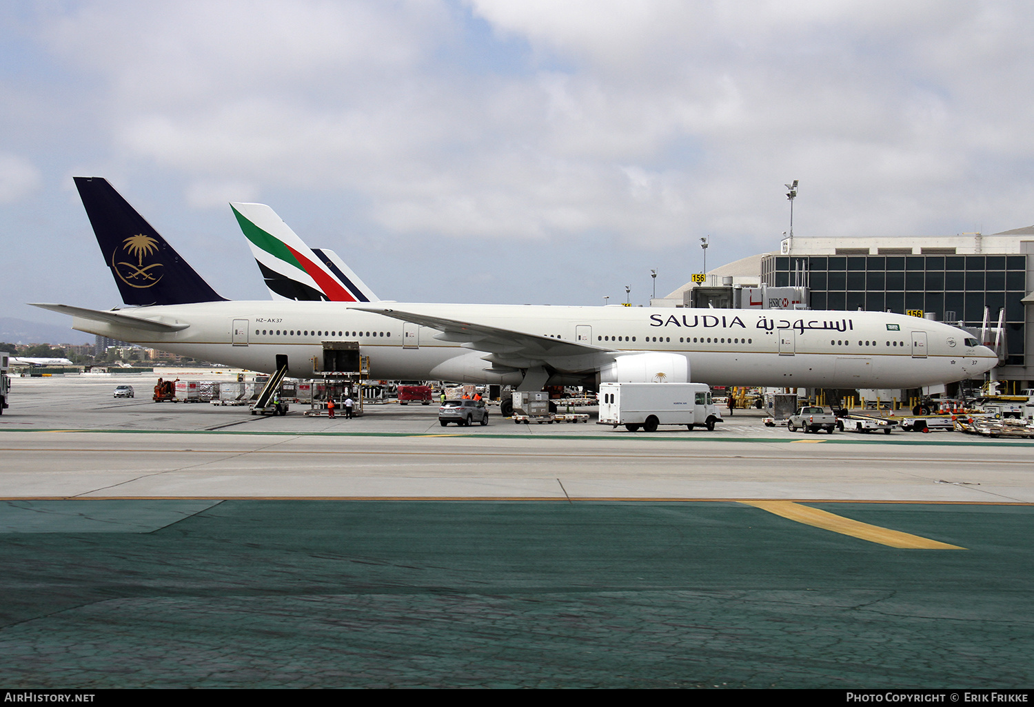 Aircraft Photo of HZ-AK37 | Boeing 777-300/ER | Saudia - Saudi Arabian Airlines | AirHistory.net #503704