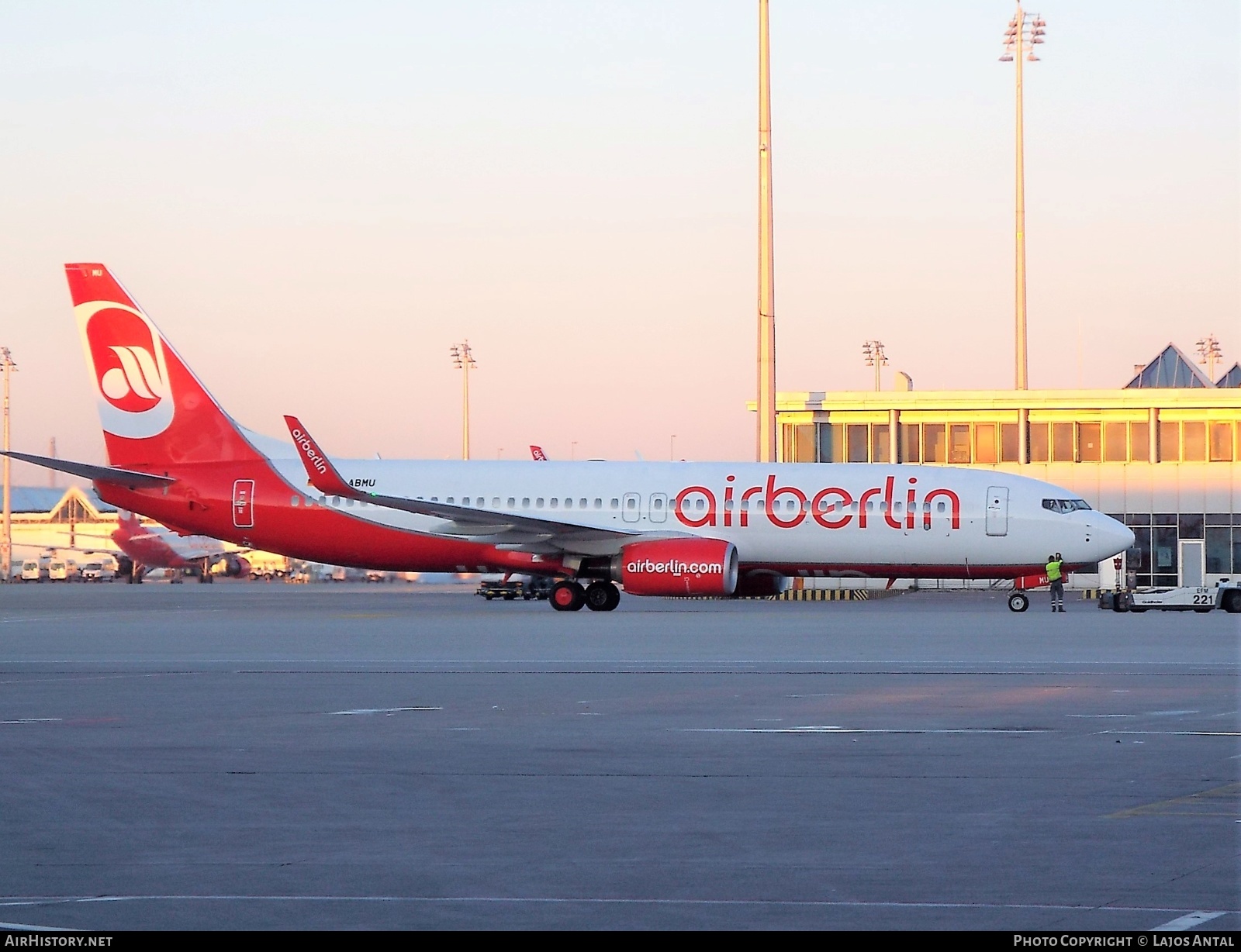 Aircraft Photo of D-ABMU | Boeing 737-86J | Air Berlin | AirHistory.net #503735