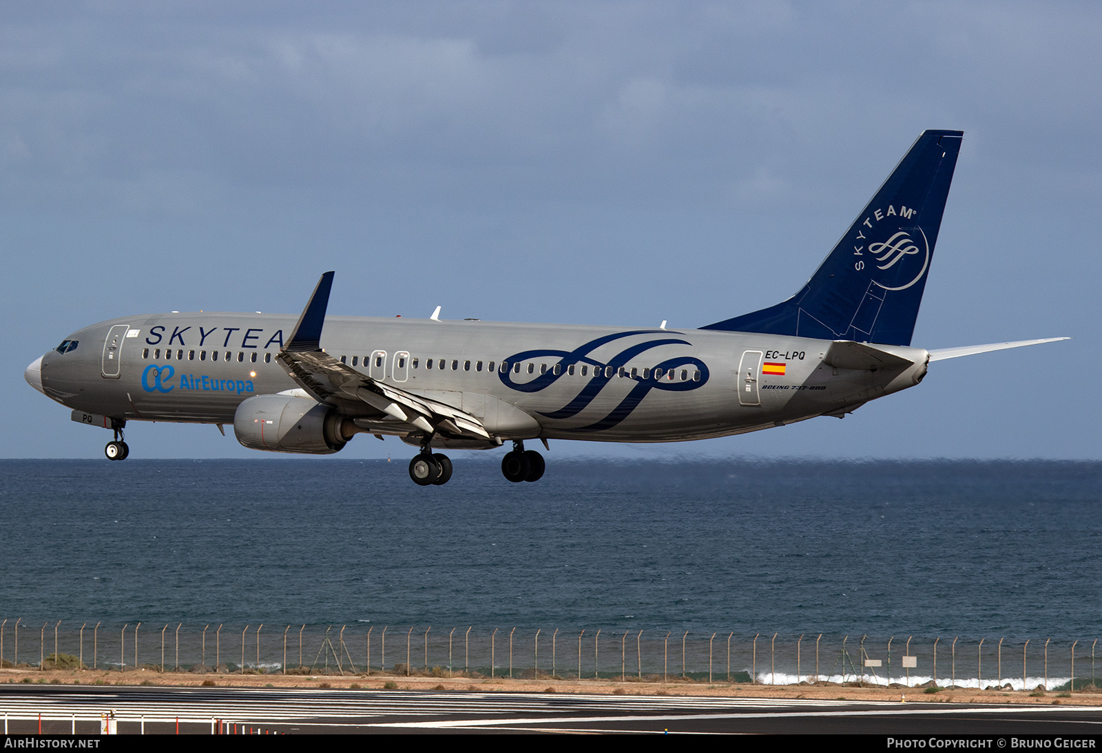 Aircraft Photo of EC-LPQ | Boeing 737-85P | Air Europa | AirHistory.net #503754