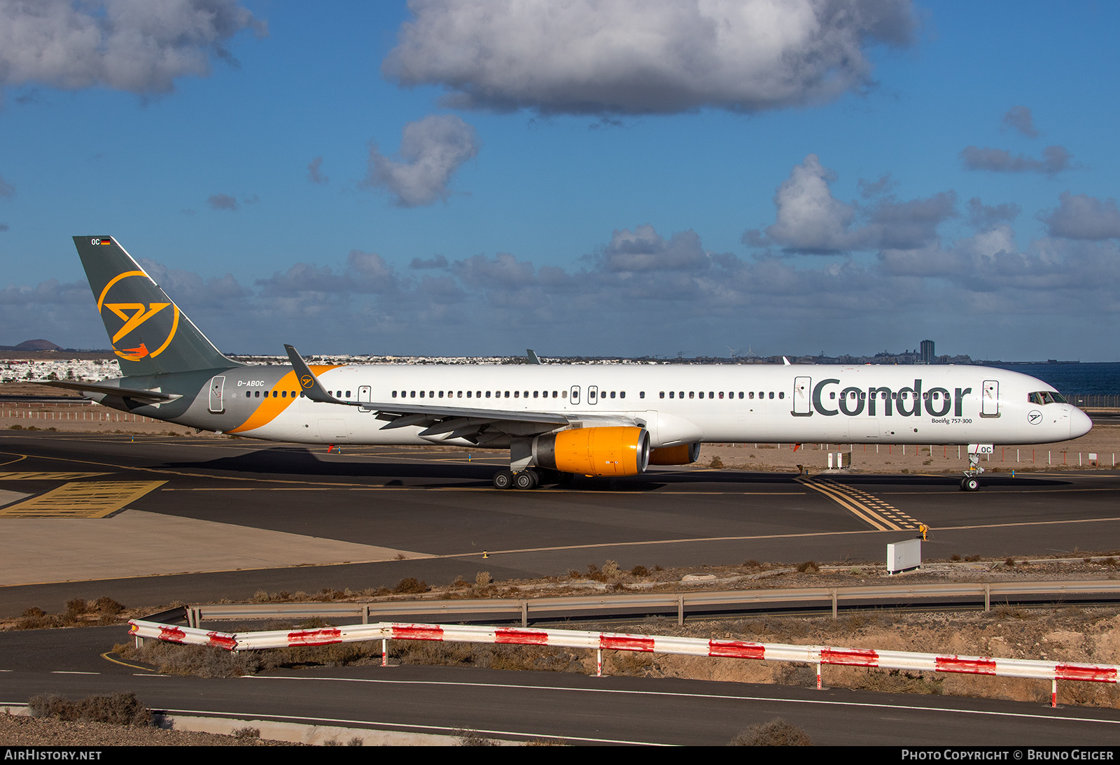 Aircraft Photo of D-ABOC | Boeing 757-330 | Condor Flugdienst | AirHistory.net #503760
