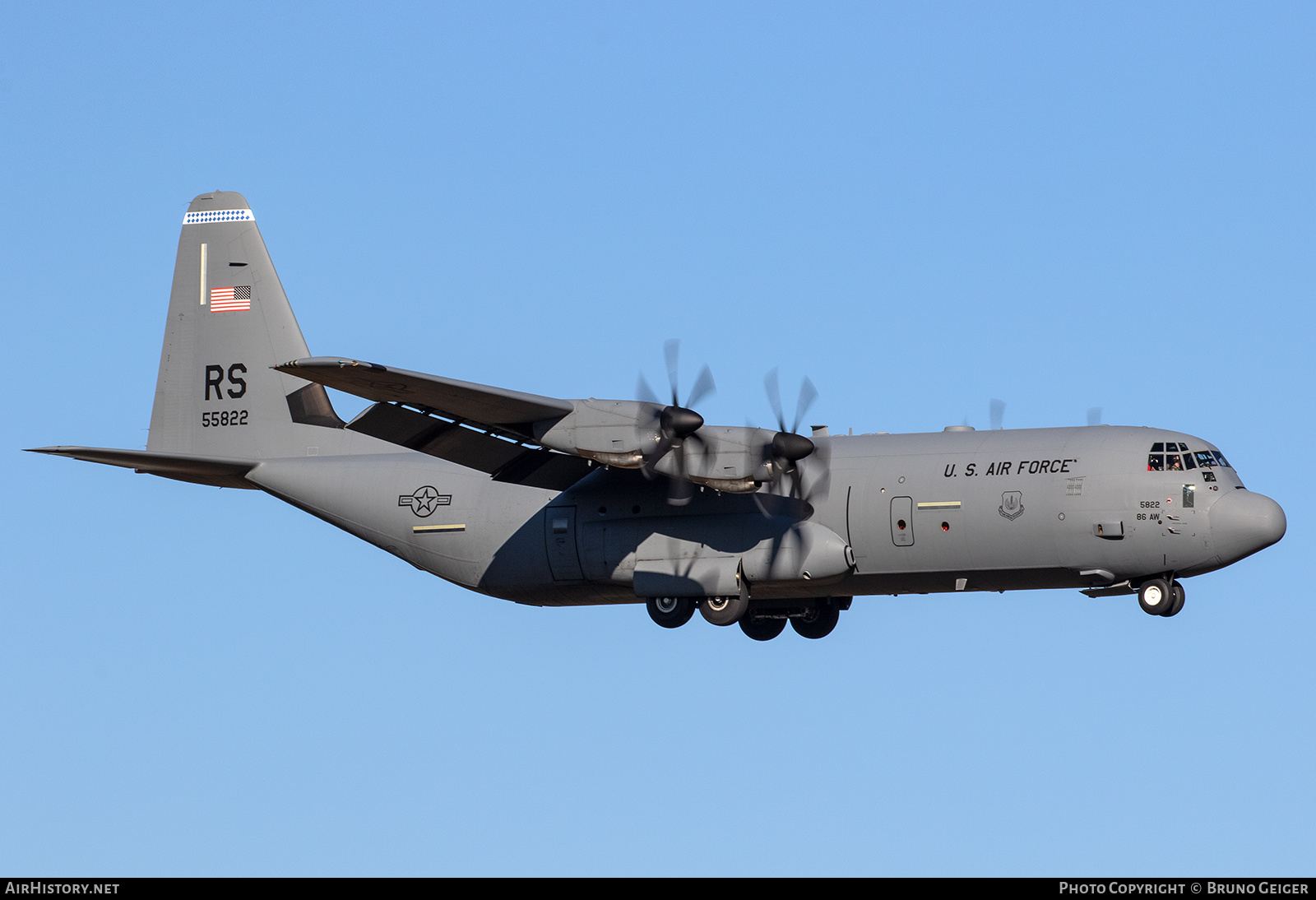 Aircraft Photo of 15-5822 / 55822 | Lockheed Martin C-130J-30 Hercules | USA - Air Force | AirHistory.net #503784