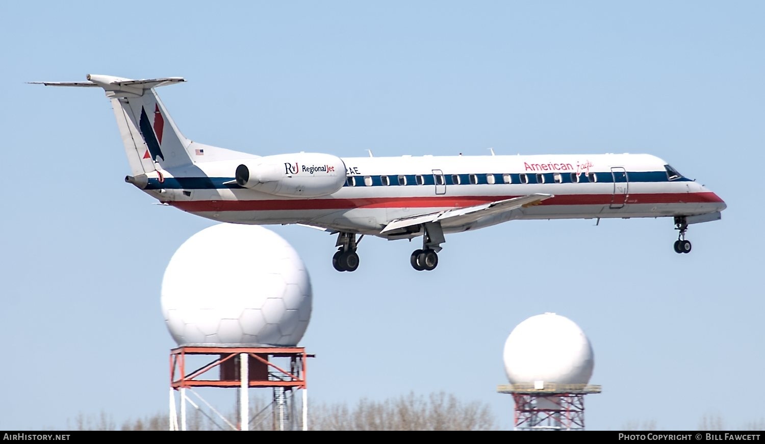 Aircraft Photo of N692AE | Embraer ERJ-145LR (EMB-145LR) | American Eagle | AirHistory.net #503856