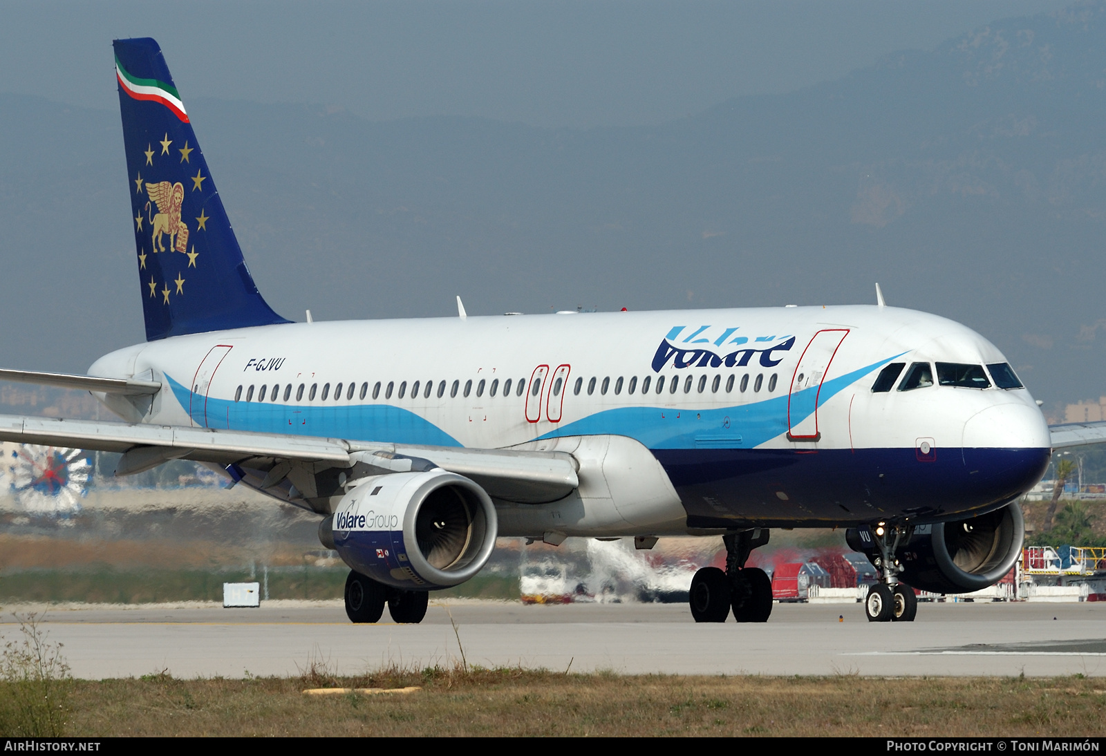 Aircraft Photo of F-GJVU | Airbus A320-211 | Volare Airlines | AirHistory.net #504009