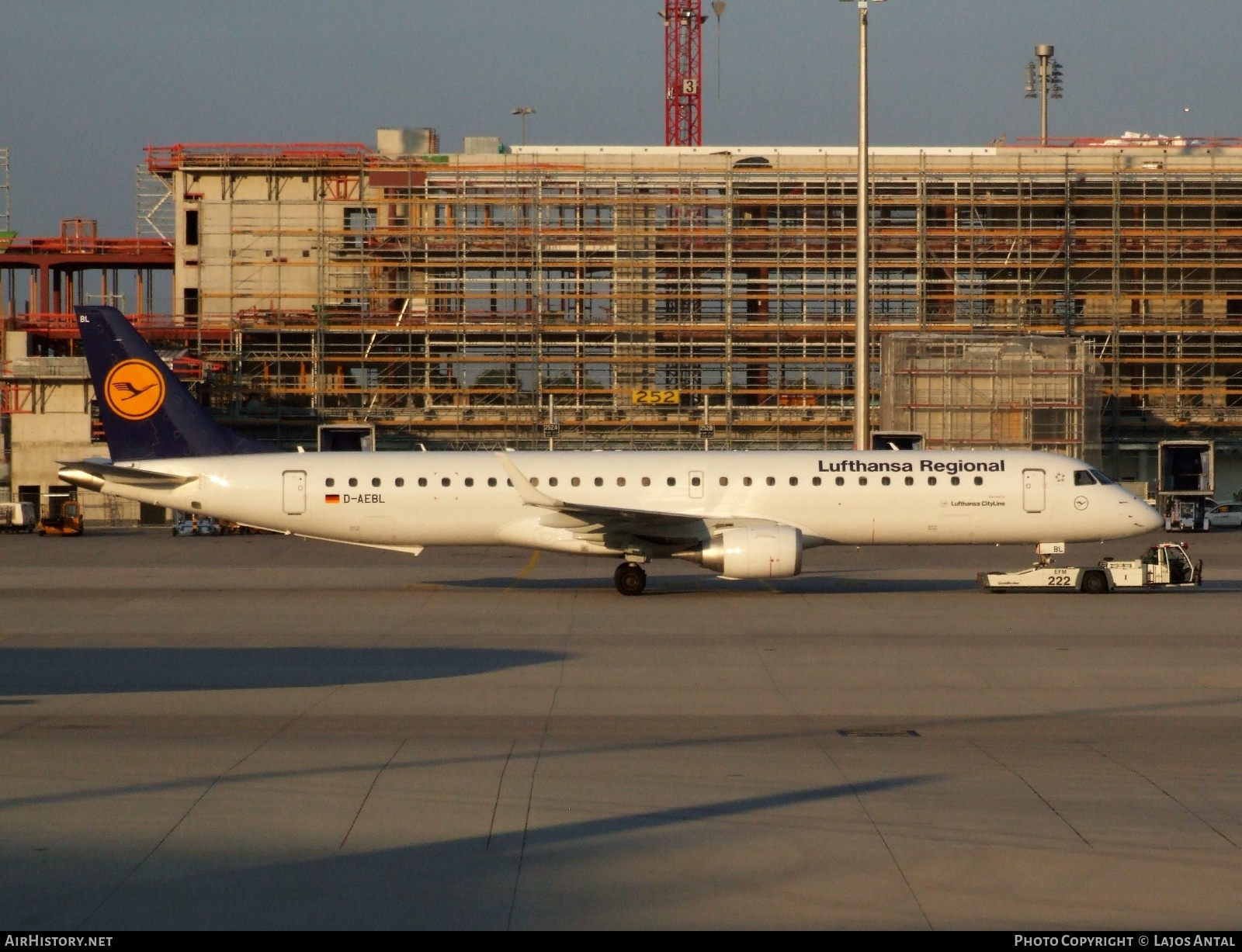Aircraft Photo of D-AEBL | Embraer 195LR (ERJ-190-200LR) | Lufthansa Regional | AirHistory.net #504093