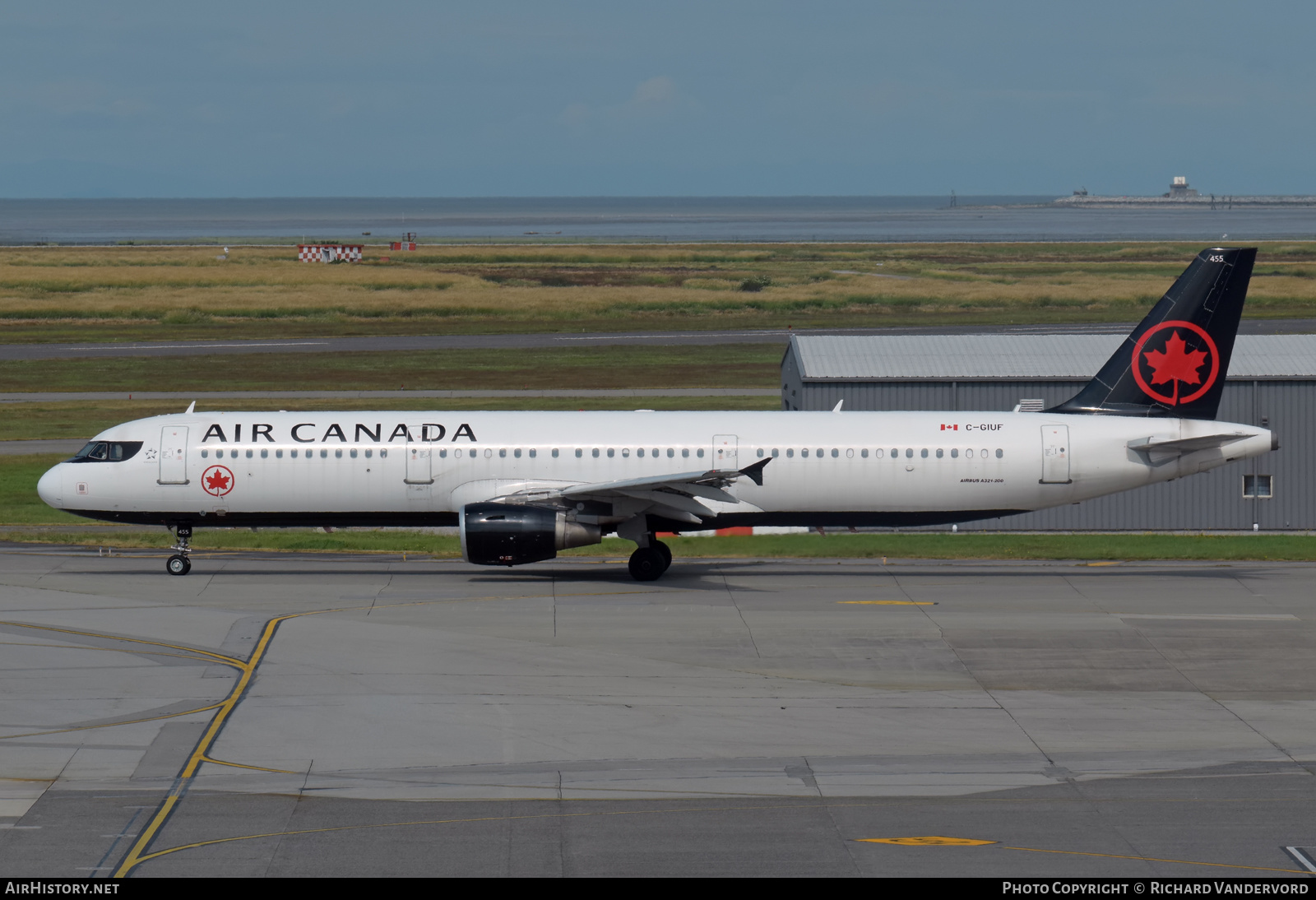 Aircraft Photo of C-GIUF | Airbus A321-211 | Air Canada | AirHistory.net #504109