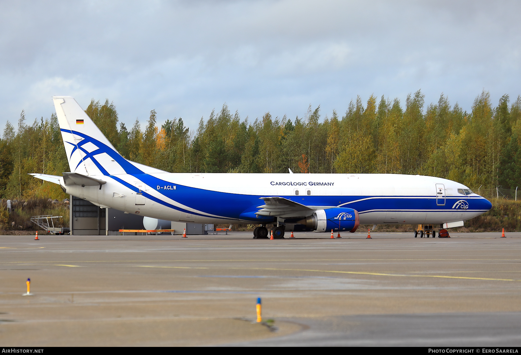 Aircraft Photo of D-ACLW | Boeing 737-48E(SF) | CargoLogic Germany - CLG | AirHistory.net #504186