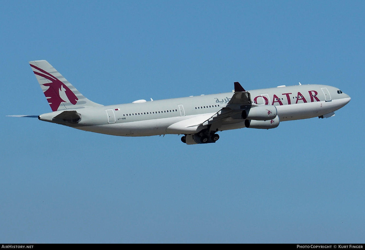 Aircraft Photo of A7-HHK | Airbus A340-211 | Qatar Airways | AirHistory.net #504225