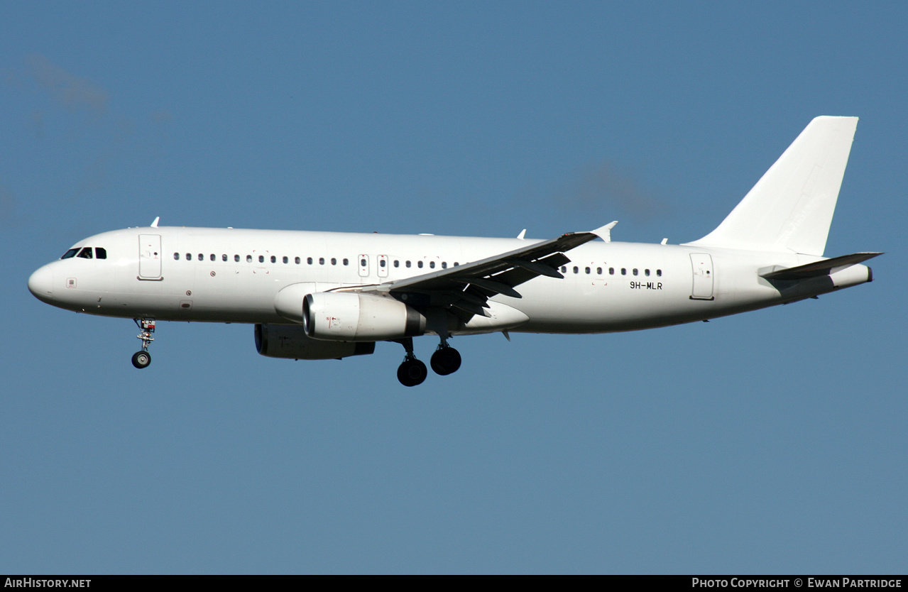 Aircraft Photo of 9H-MLR | Airbus A320-232 | AirHistory.net #504333