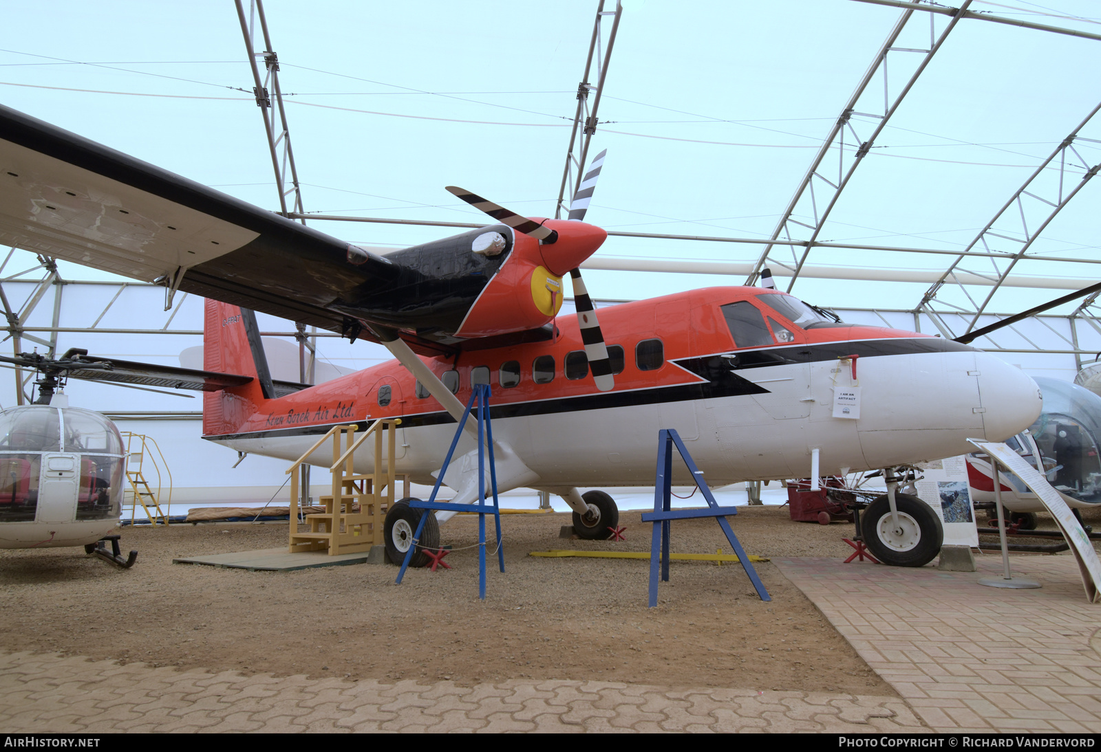 Aircraft Photo of C-FPAT | De Havilland Canada DHC-6-100 Twin Otter | Kenn Borek Air | AirHistory.net #504352