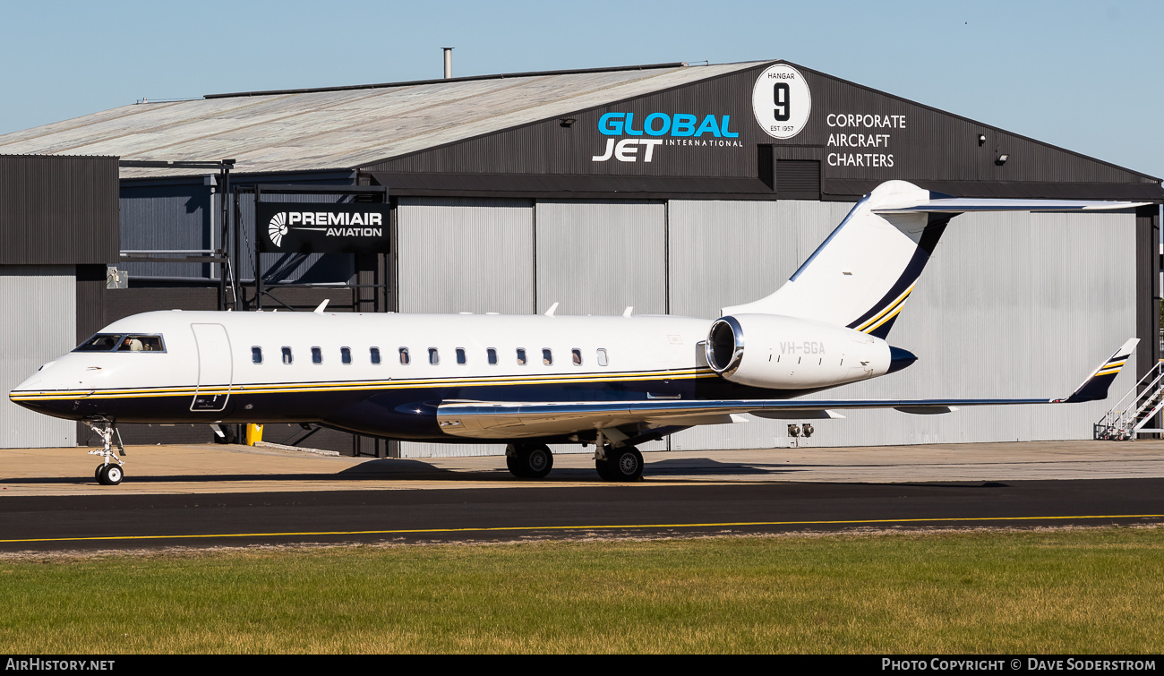 Aircraft Photo of VH-SGA | Bombardier Global Express XRS (BD-700-1A10) | AirHistory.net #504462