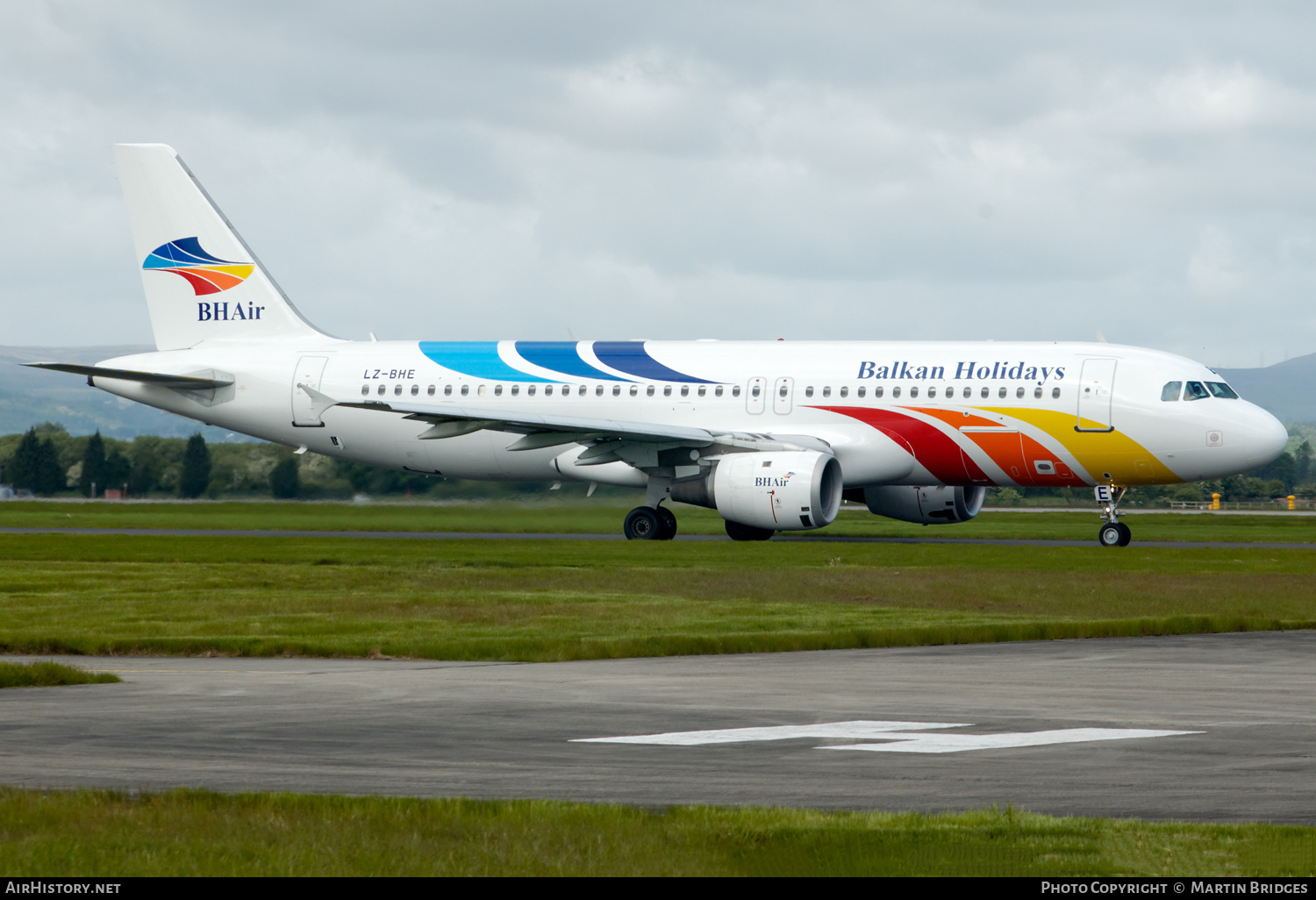 Aircraft Photo of LZ-BHE | Airbus A320-211 | Balkan Holidays Air - BH Air | AirHistory.net #504476