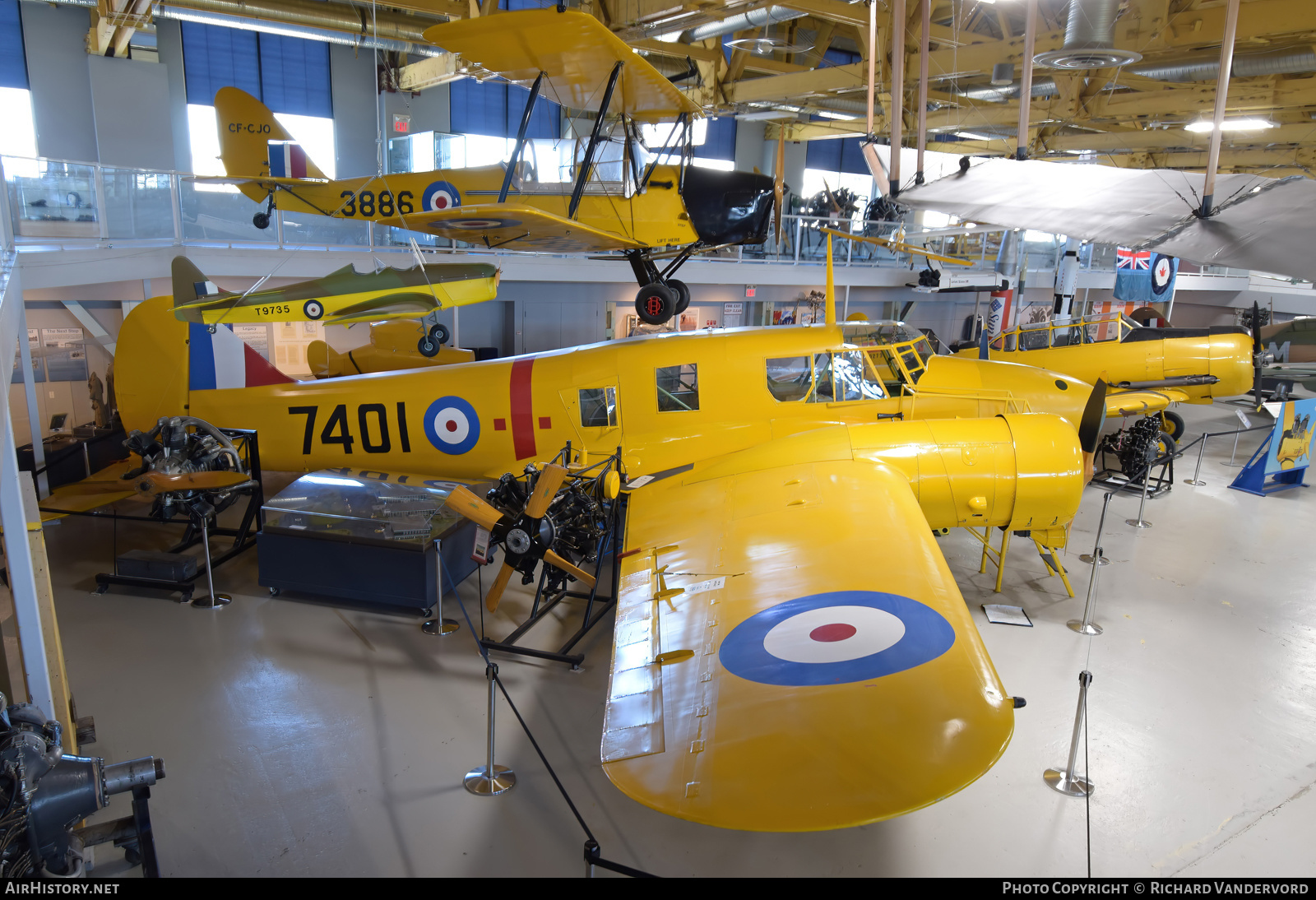 Aircraft Photo of 7401 | Avro 652A Anson II | Canada - Air Force | AirHistory.net #504494