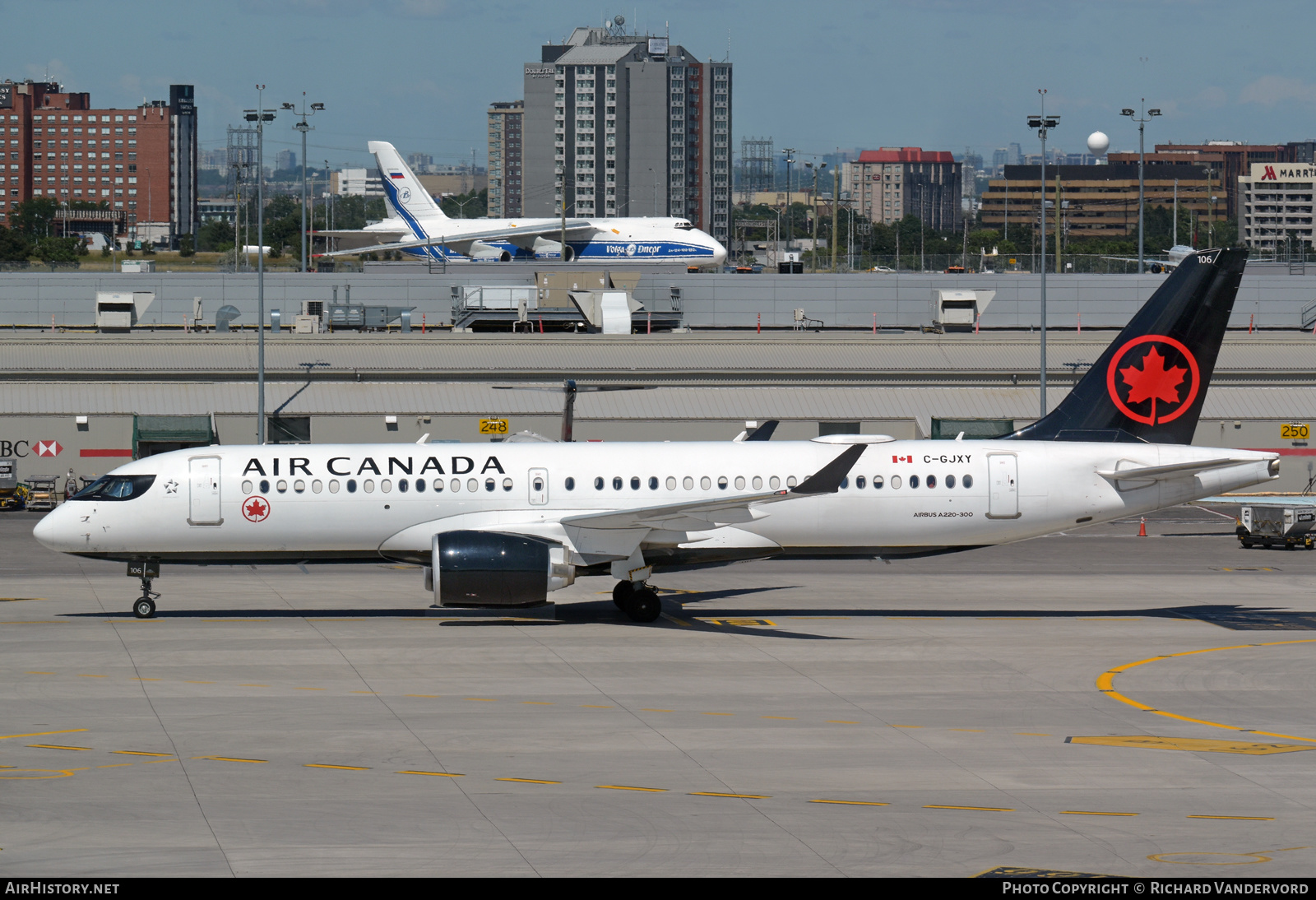 Aircraft Photo of C-GJXY | Airbus A220-371 (BD-500-1A11) | Air Canada | AirHistory.net #504496