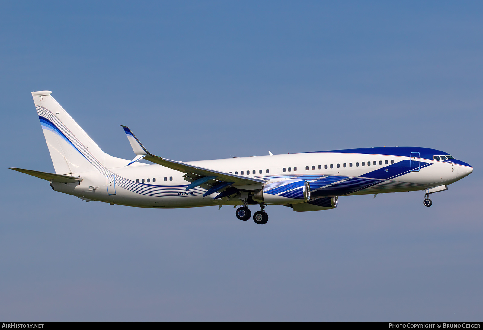 Aircraft Photo of N737M | Boeing 737-8EQ BBJ2 | AirHistory.net #504514