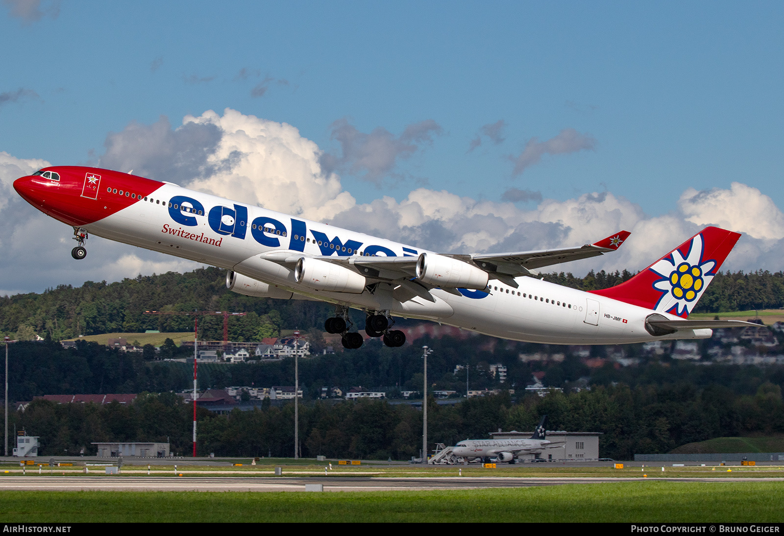 Aircraft Photo of HB-JMF | Airbus A340-313E | Edelweiss Air | AirHistory.net #504551