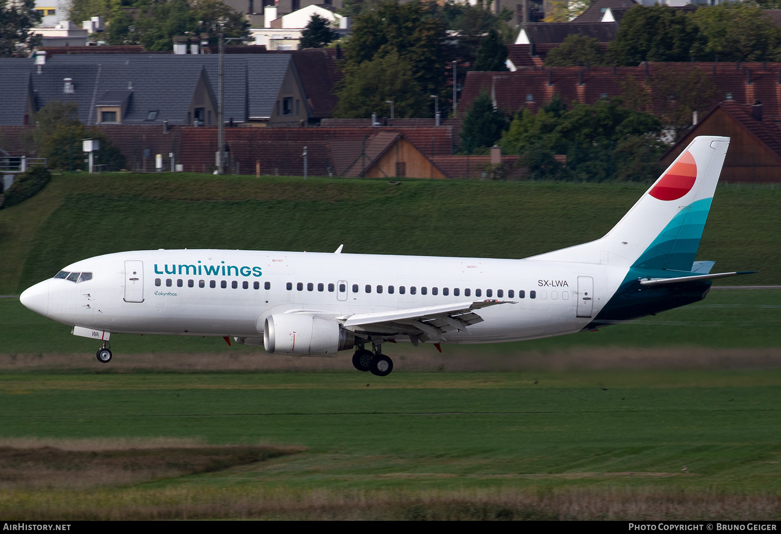 Aircraft Photo of SX-LWA | Boeing 737-330 | Lumiwings | AirHistory.net #504588