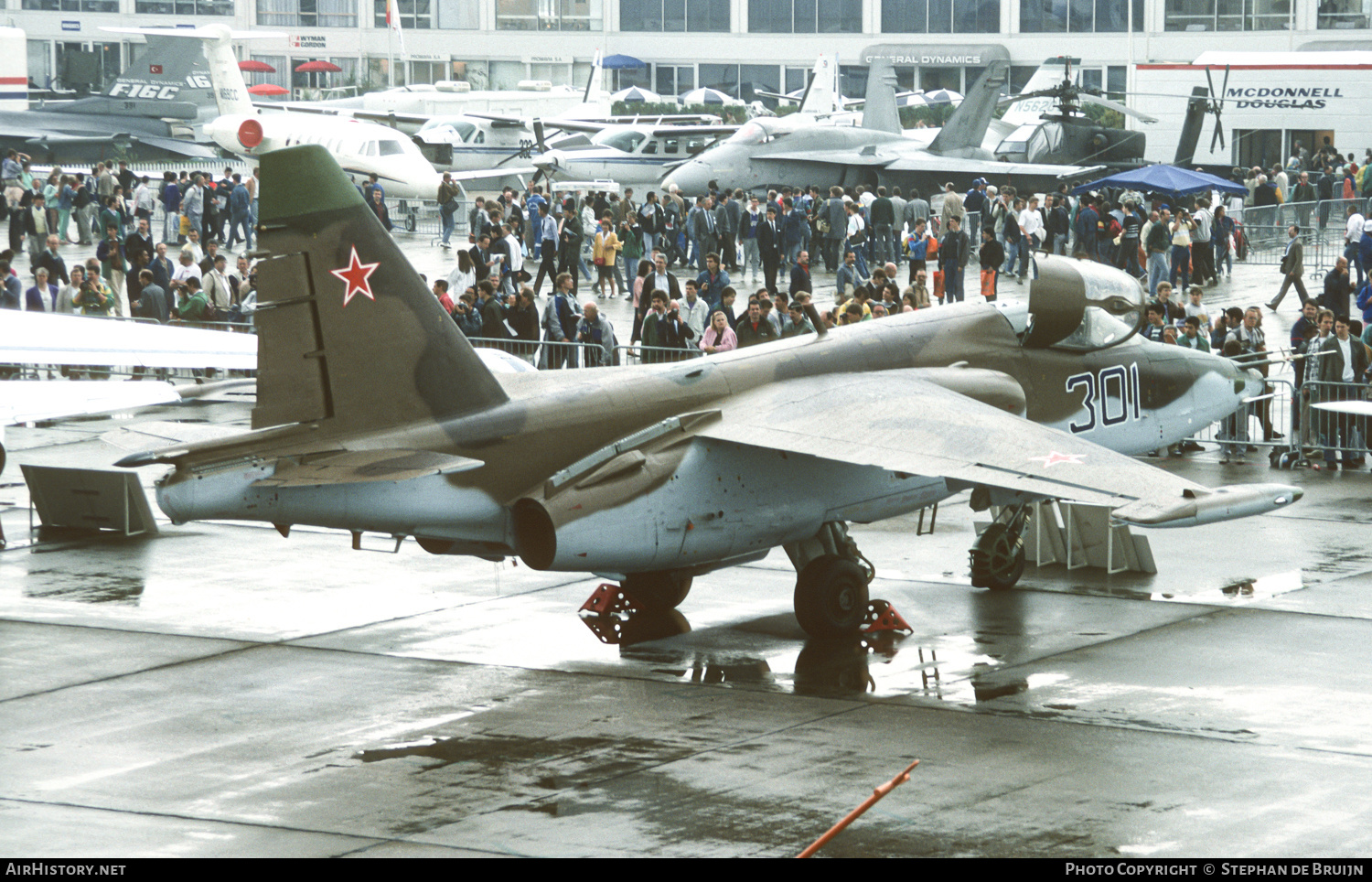 Aircraft Photo of 301 blue | Sukhoi Su-25 | Soviet Union - Air Force | AirHistory.net #504635