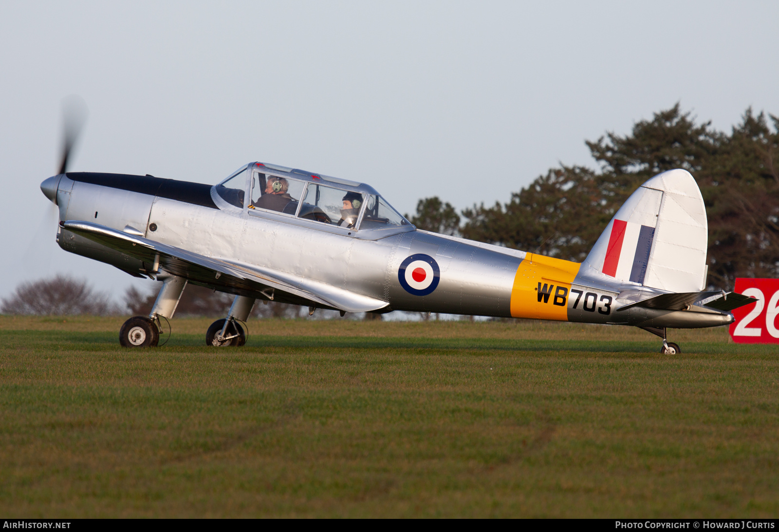 Aircraft Photo of G-ARMC / WB703 | De Havilland DHC-1 Chipmunk Mk22A | UK - Air Force | AirHistory.net #504673