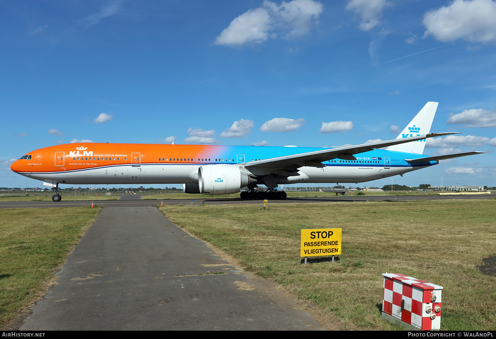 Aircraft Photo of PH-BVA | Boeing 777-306/ER | KLM - Royal Dutch Airlines | AirHistory.net #504759