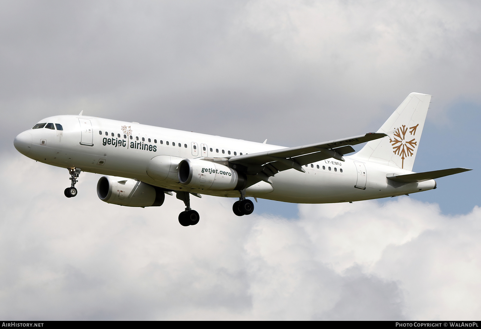 Aircraft Photo of LY-EMU | Airbus A320-233 | GetJet Airlines | AirHistory.net #504819