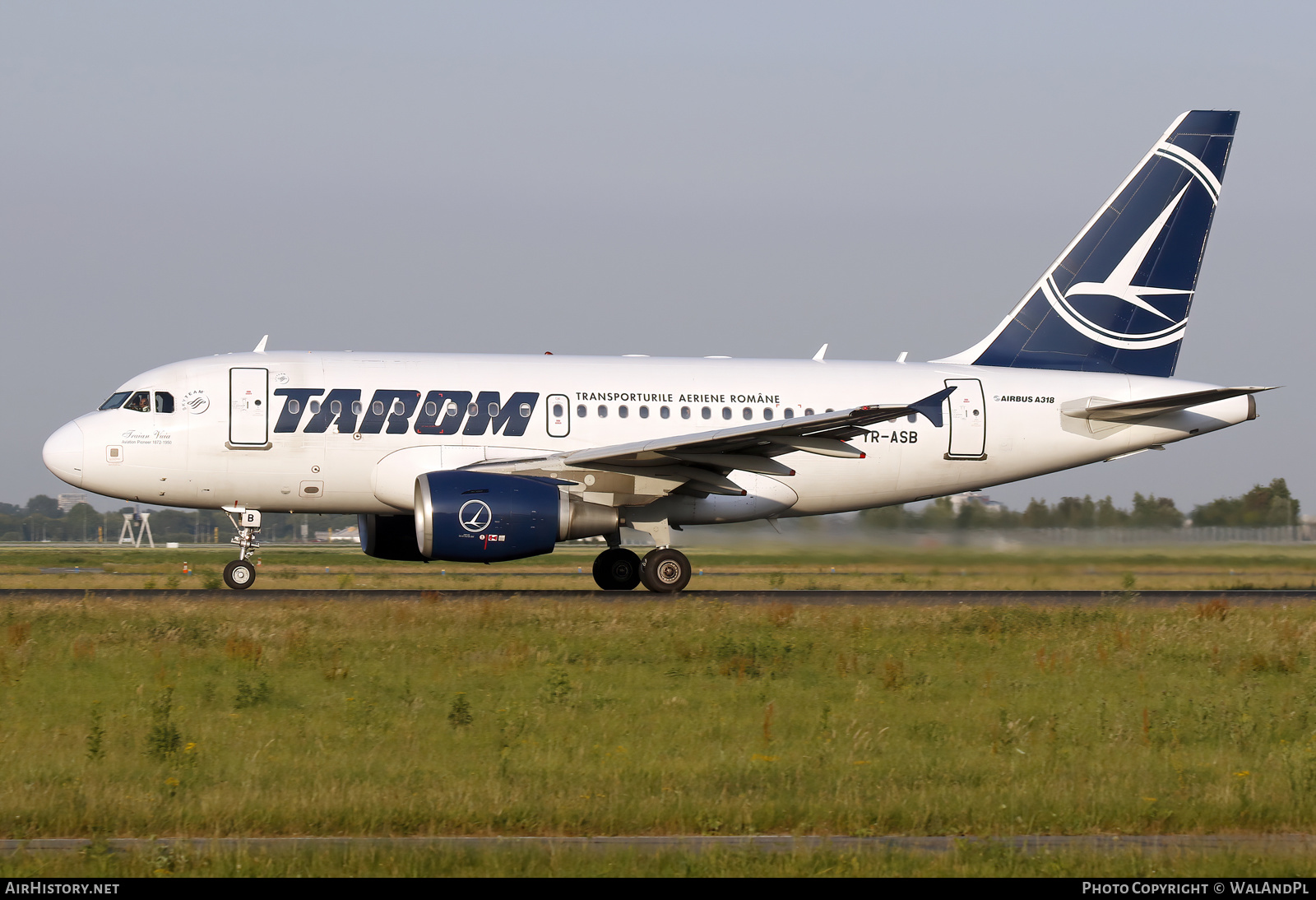 Aircraft Photo of YR-ASB | Airbus A318-111 | TAROM - Transporturile Aeriene Române | AirHistory.net #504831