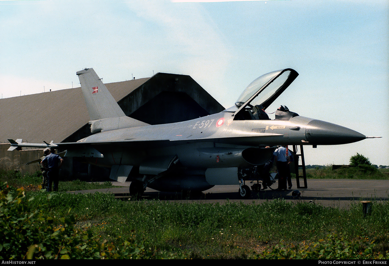 Aircraft Photo of E-597 | General Dynamics F-16A Fighting Falcon | Denmark - Air Force | AirHistory.net #504861