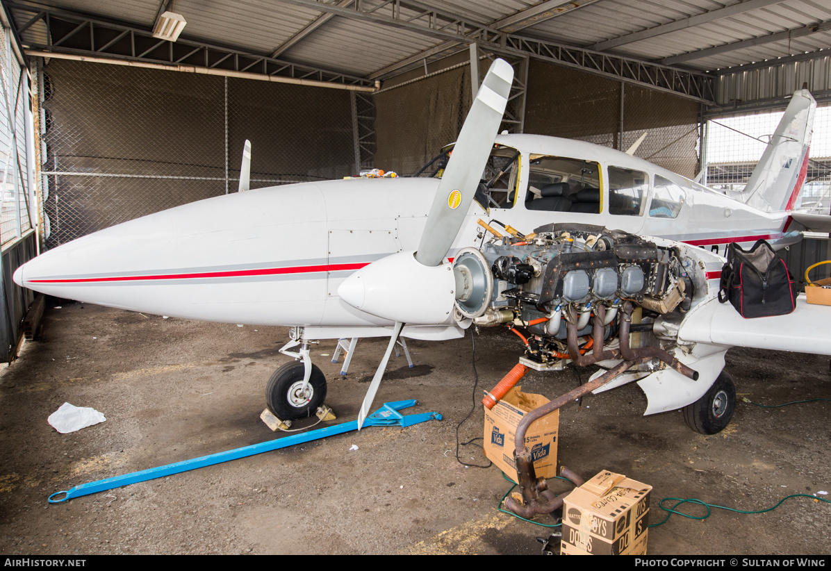 Aircraft Photo of HC-BJR | Piper PA-23-250 Aztec E | AirHistory.net #504947