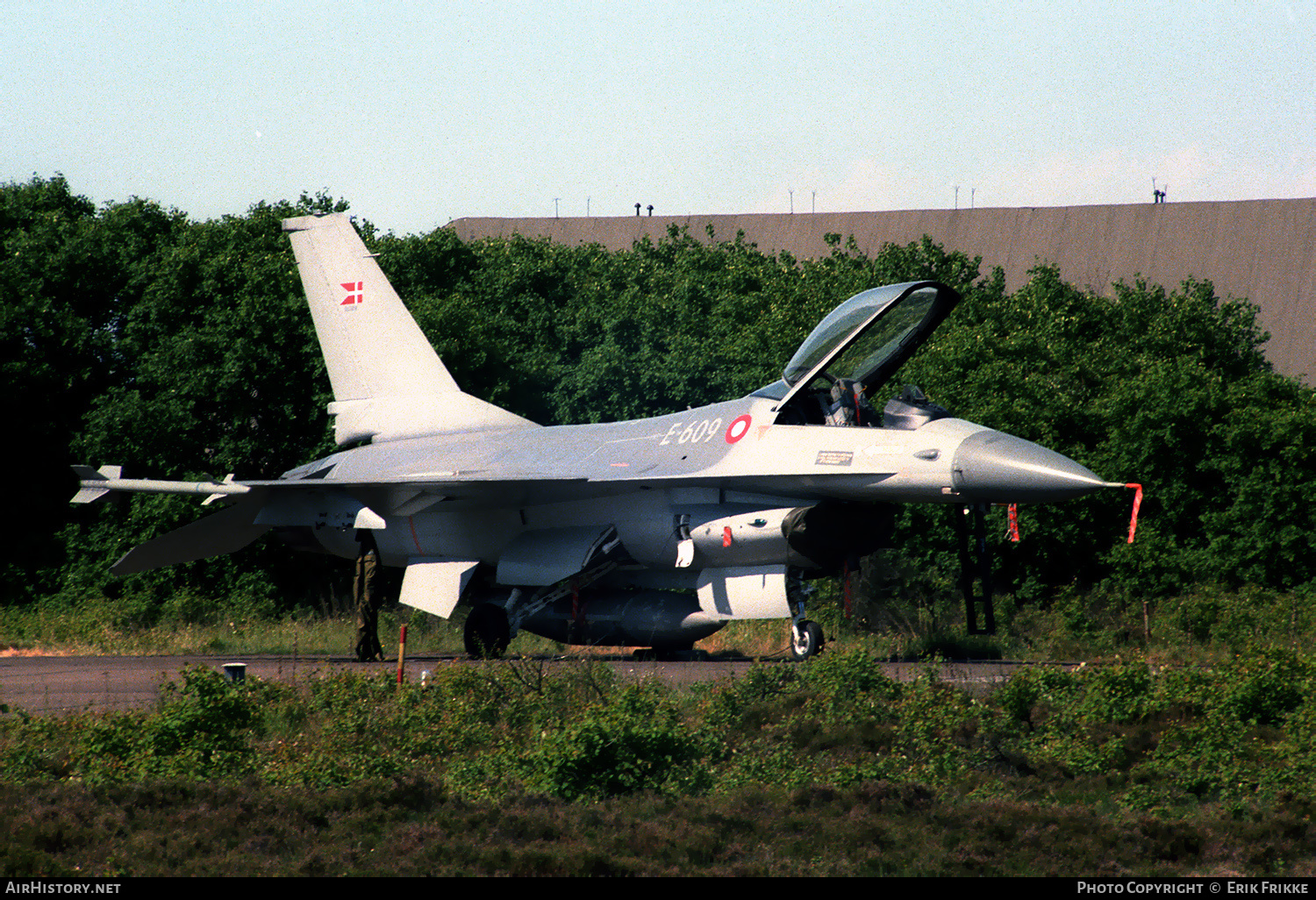 Aircraft Photo of E-609 | General Dynamics F-16A Fighting Falcon | Denmark - Air Force | AirHistory.net #504949