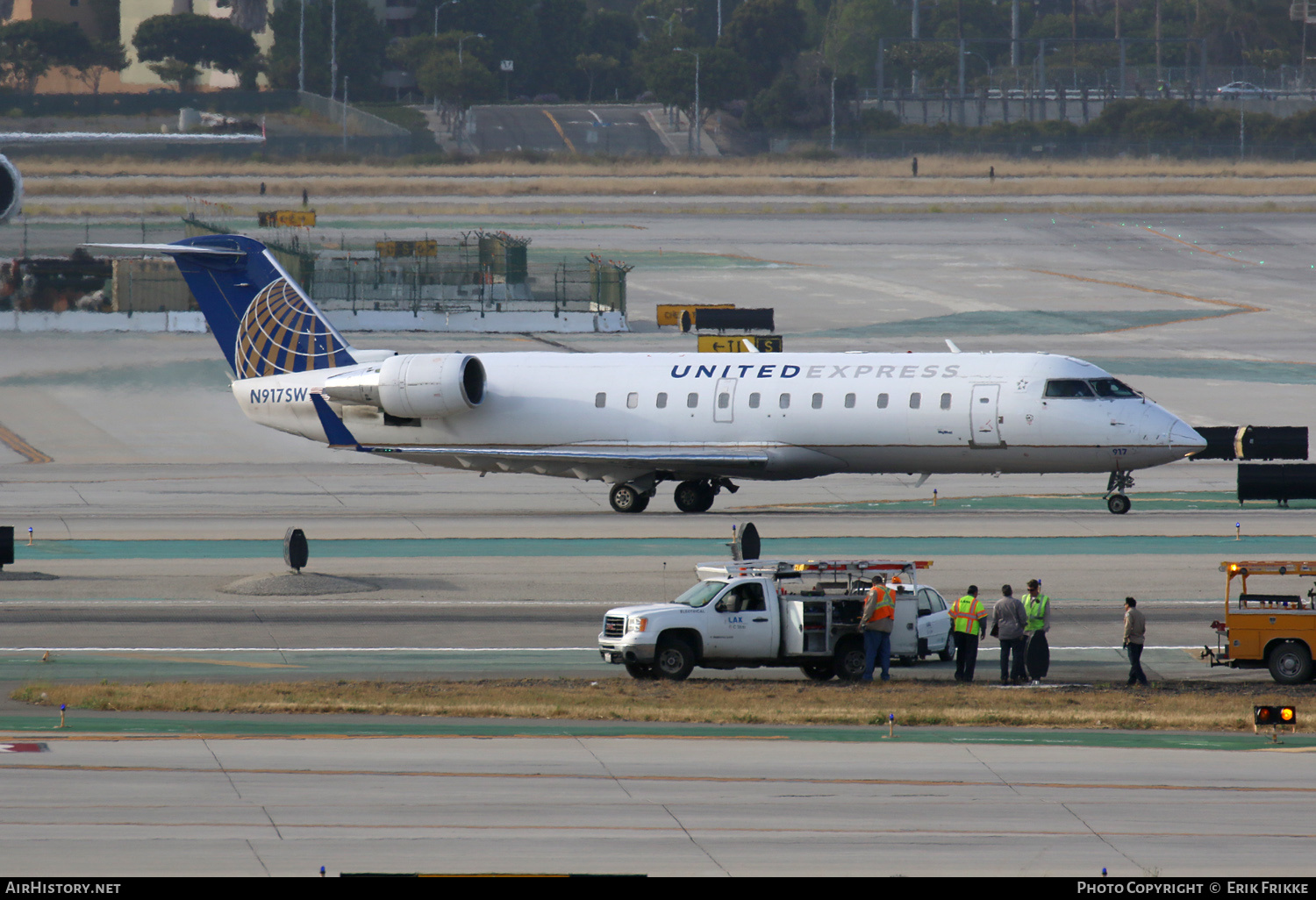 Aircraft Photo of N917SW | Bombardier CRJ-200LR (CL-600-2B19) | United Express | AirHistory.net #505048