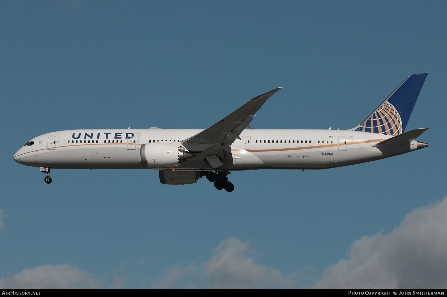 Aircraft Photo of N36962 | Boeing 787-9 Dreamliner | United Airlines | AirHistory.net #505093