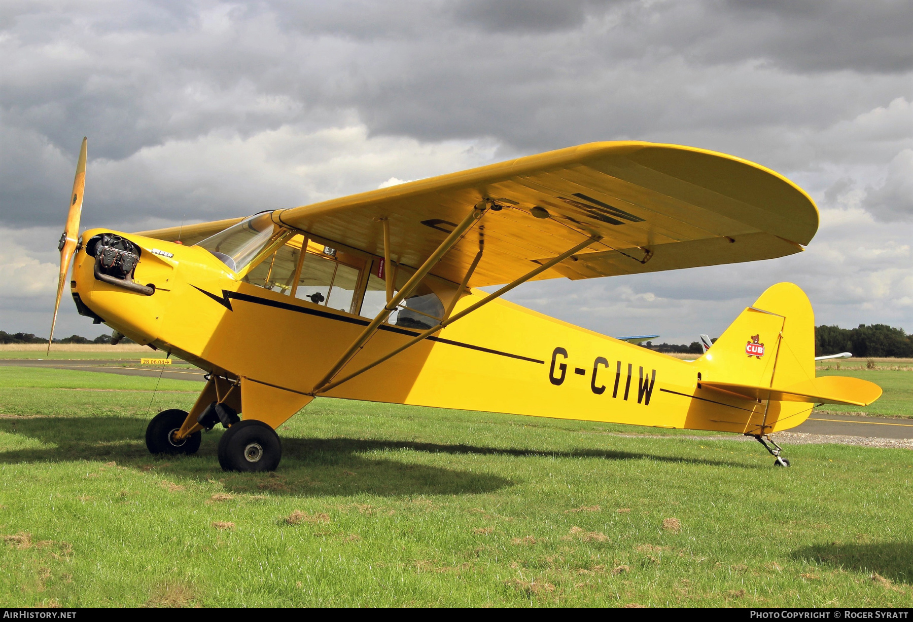 Aircraft Photo of G-CIIW | Piper J-3L-65 Cub | AirHistory.net #505203
