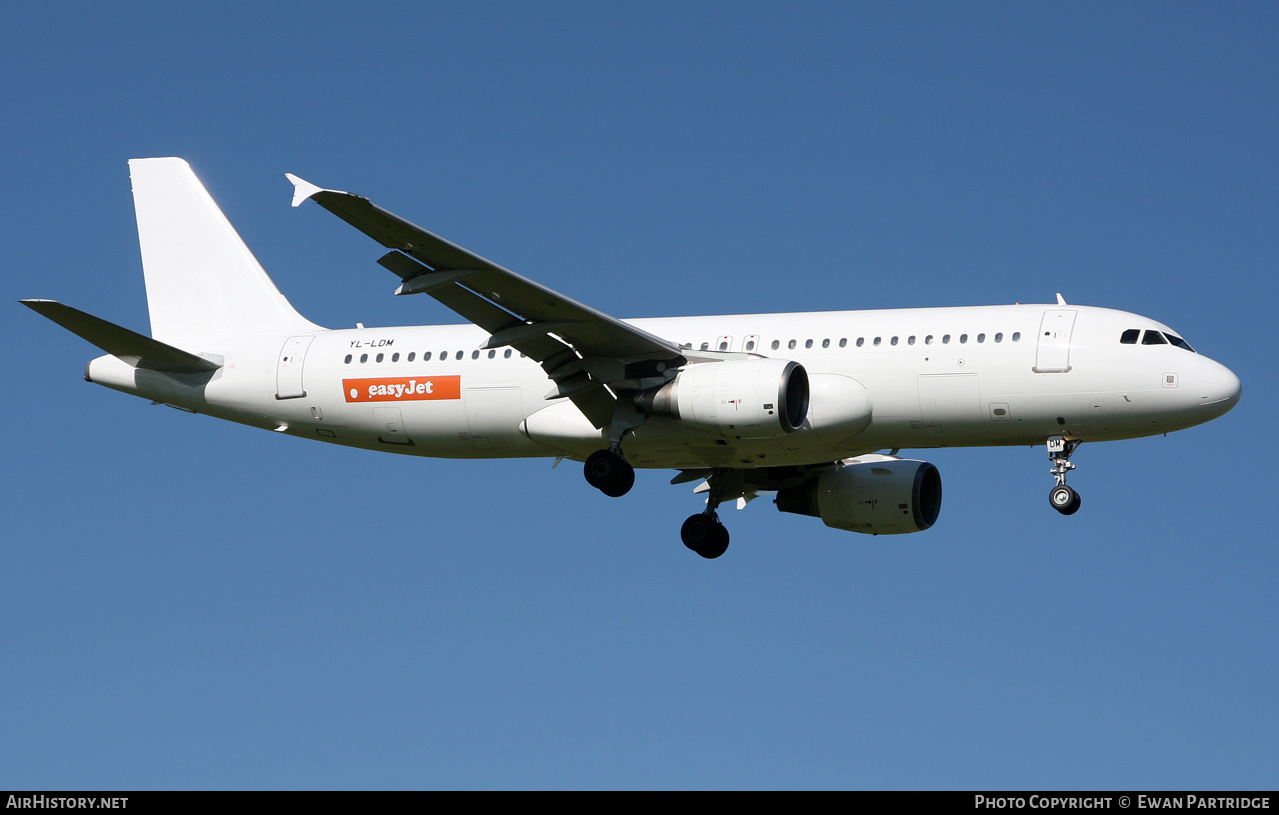 Aircraft Photo of YL-LDM | Airbus A320-214 | EasyJet | AirHistory.net #505227