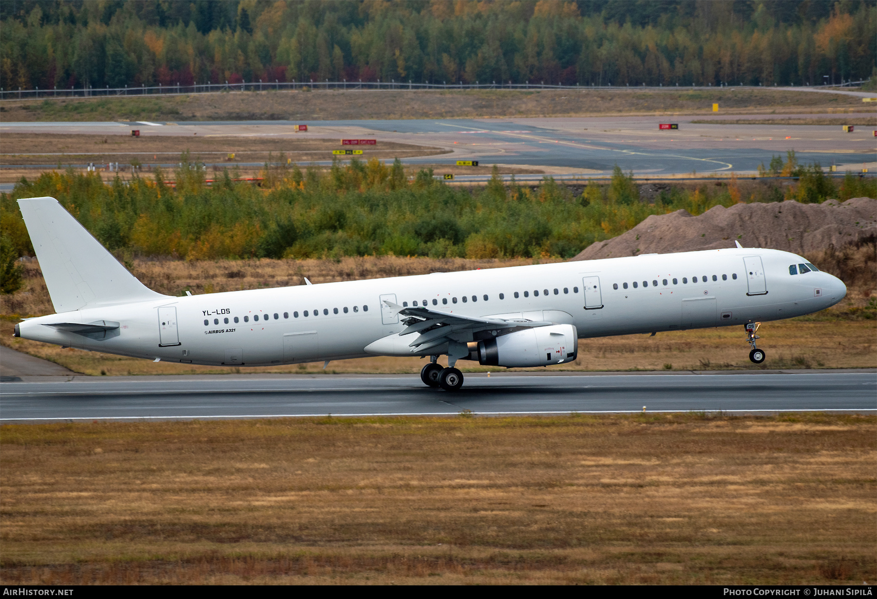 Aircraft Photo of YL-LDS | Airbus A321-231 | AirHistory.net #505518