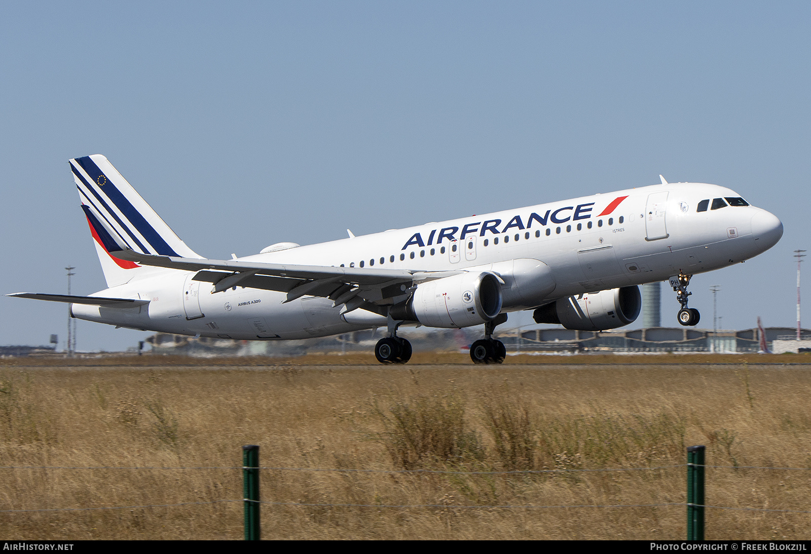 Aircraft Photo of F-HEPH | Airbus A320-214 | Air France | AirHistory.net #505648