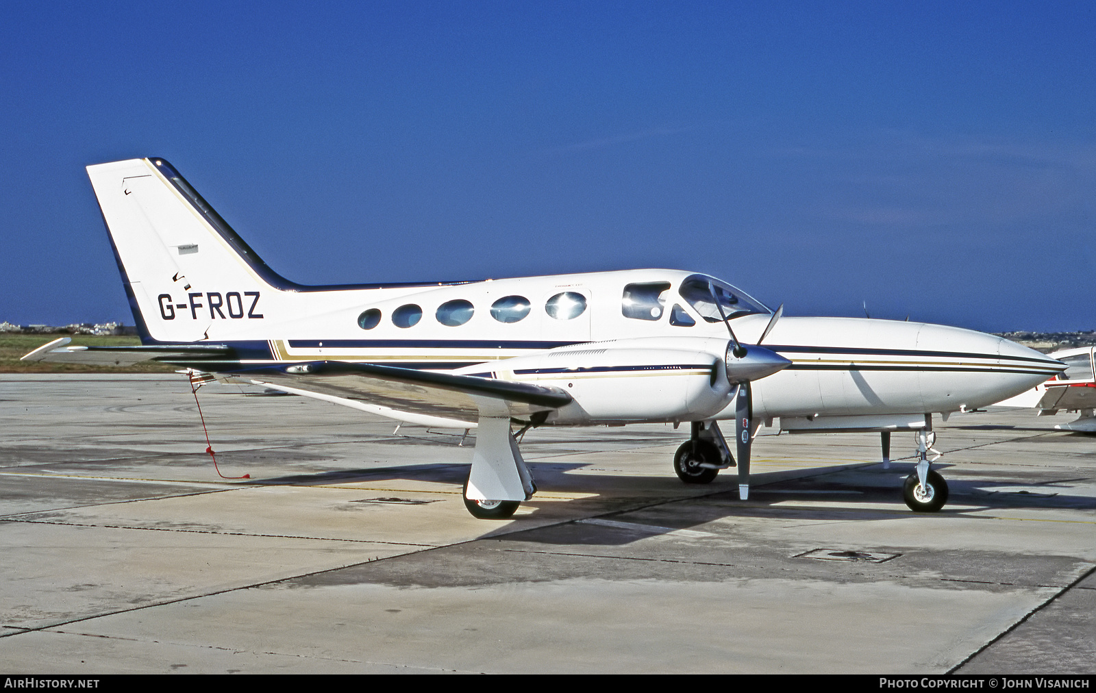 Aircraft Photo of G-FROZ | Cessna 421C Golden Eagle | AirHistory.net #505802