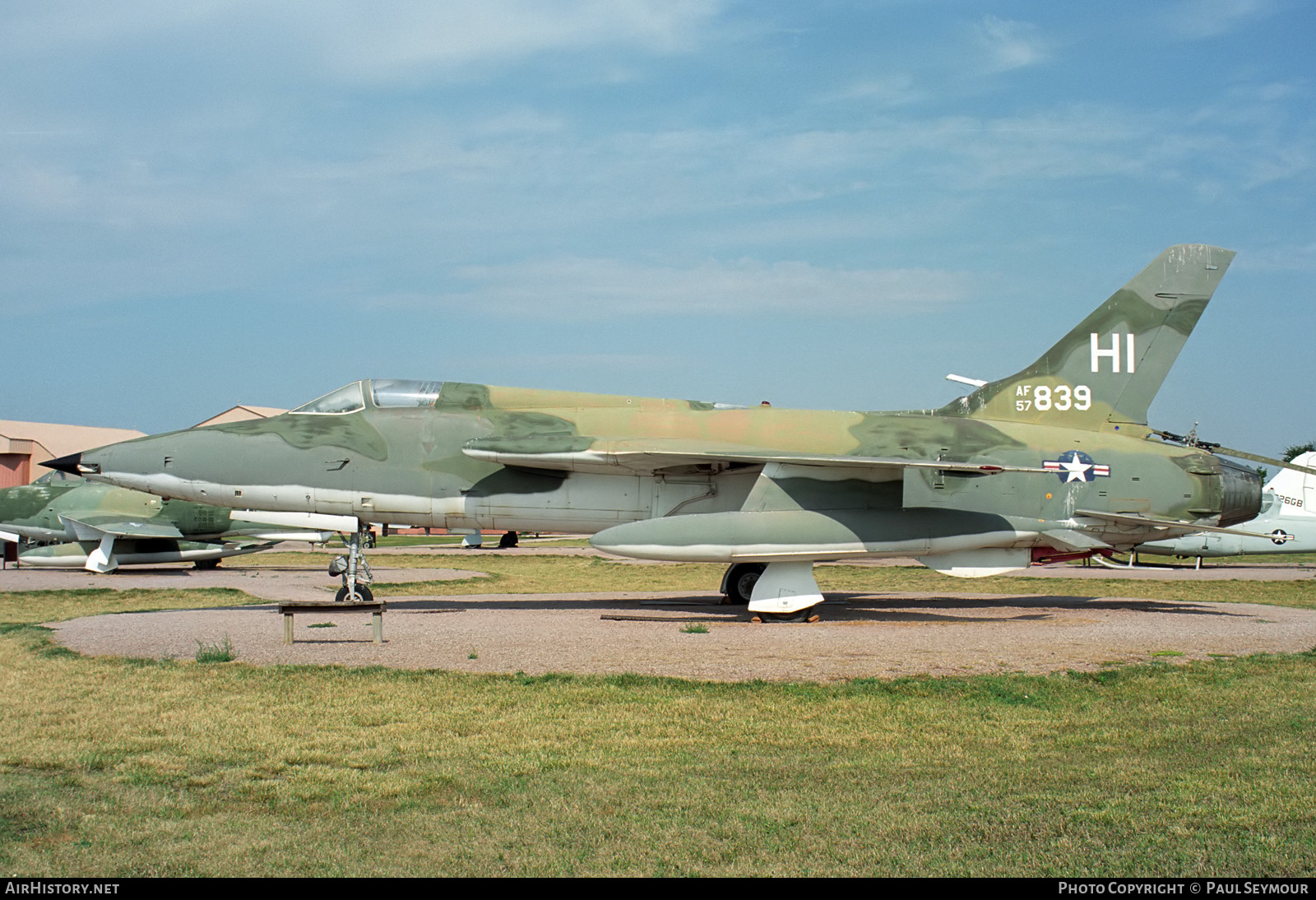 Aircraft Photo of 57-5839 / AF57-839 | Republic F-105B Thunderchief | USA - Air Force | AirHistory.net #505854