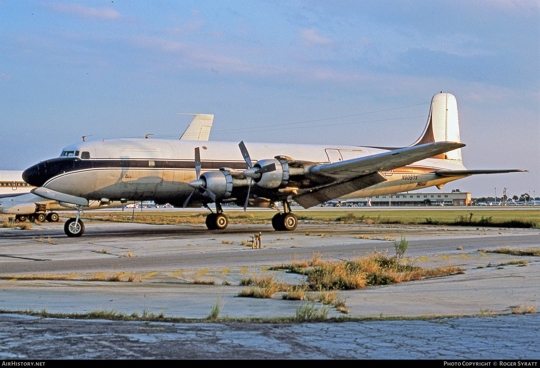 Aircraft Photo of N8057X | Douglas DC-6A | AirHistory.net #505868