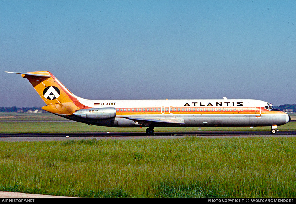 Aircraft Photo of D-ADIT | McDonnell Douglas DC-9-32 | Atlantis | AirHistory.net #505995