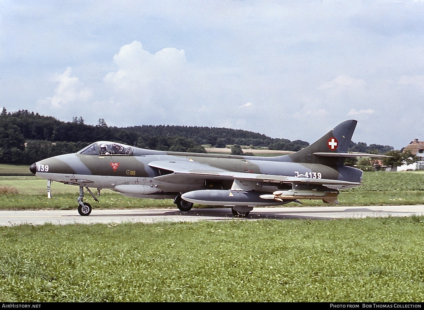 Aircraft Photo of J-4139 | Hawker Hunter F58A | Switzerland - Air Force | AirHistory.net #506042