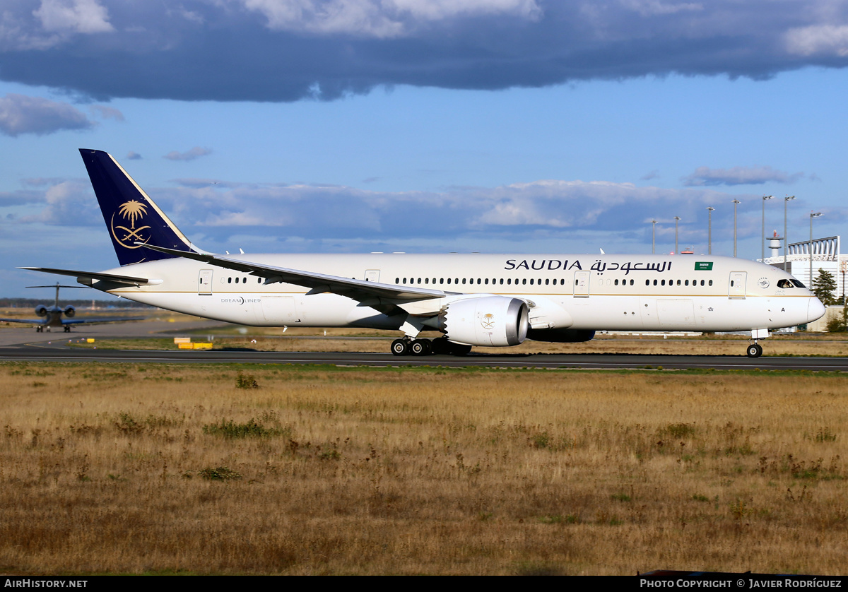 Aircraft Photo of HZ-ARA | Boeing 787-9 Dreamliner | Saudia - Saudi Arabian Airlines | AirHistory.net #506050
