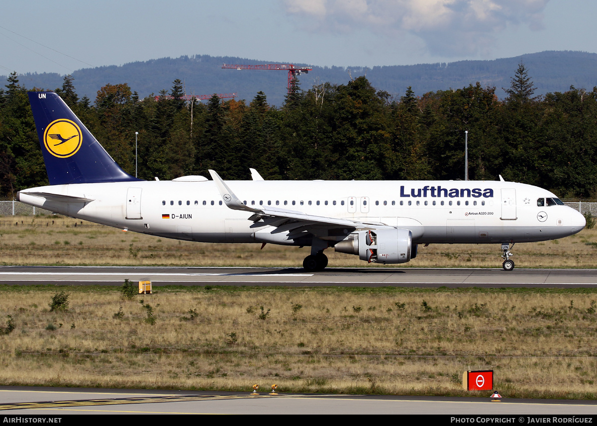 Aircraft Photo of D-AIUN | Airbus A320-214 | Lufthansa | AirHistory.net #506053