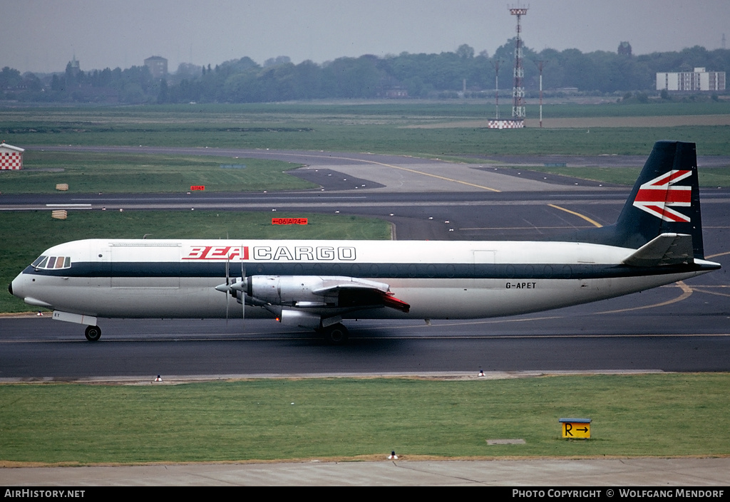 Aircraft Photo of G-APET | Vickers 953C Merchantman | BEA Cargo - British European Airways | AirHistory.net #506087