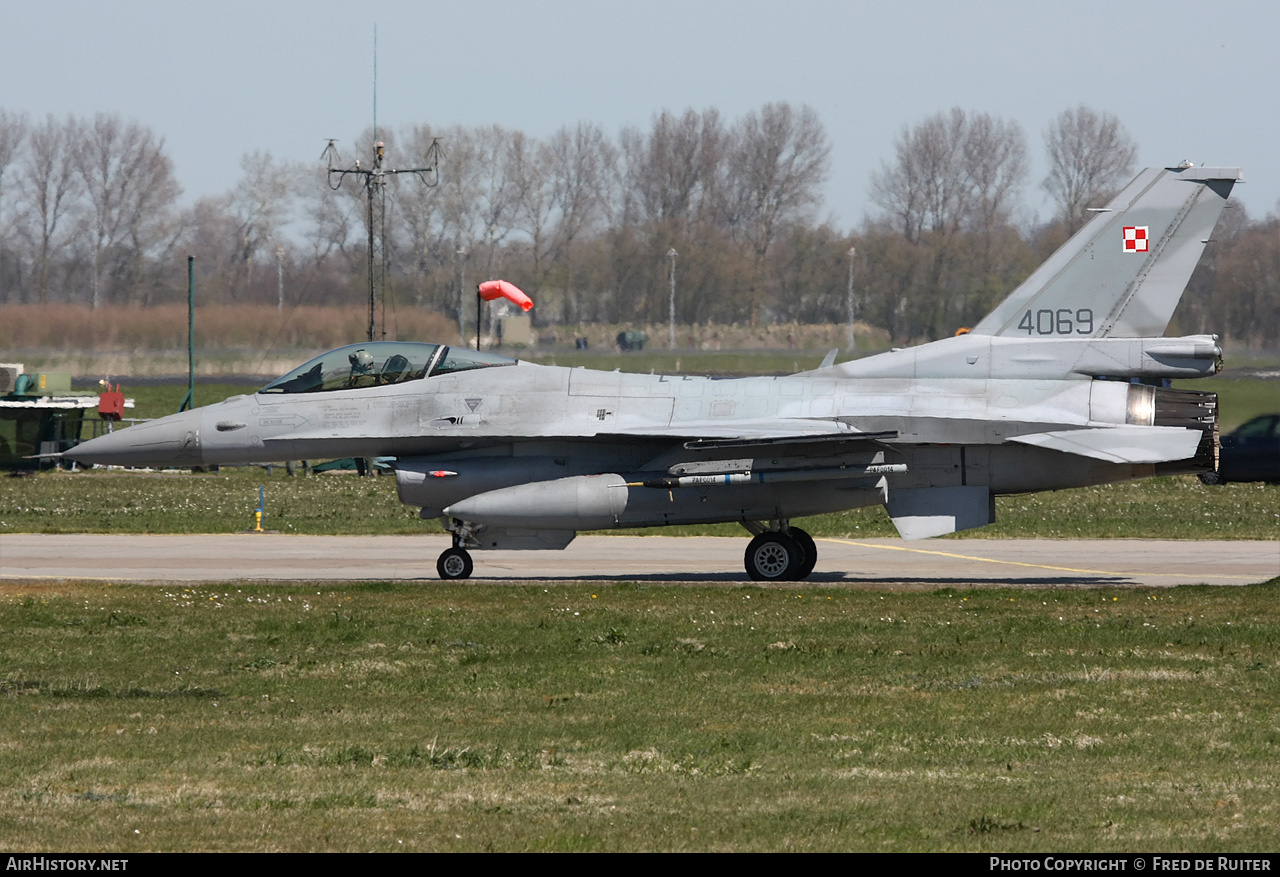 Aircraft Photo of 4069 | Lockheed Martin F-16CJ Fighting Falcon | Poland - Air Force | AirHistory.net #506307