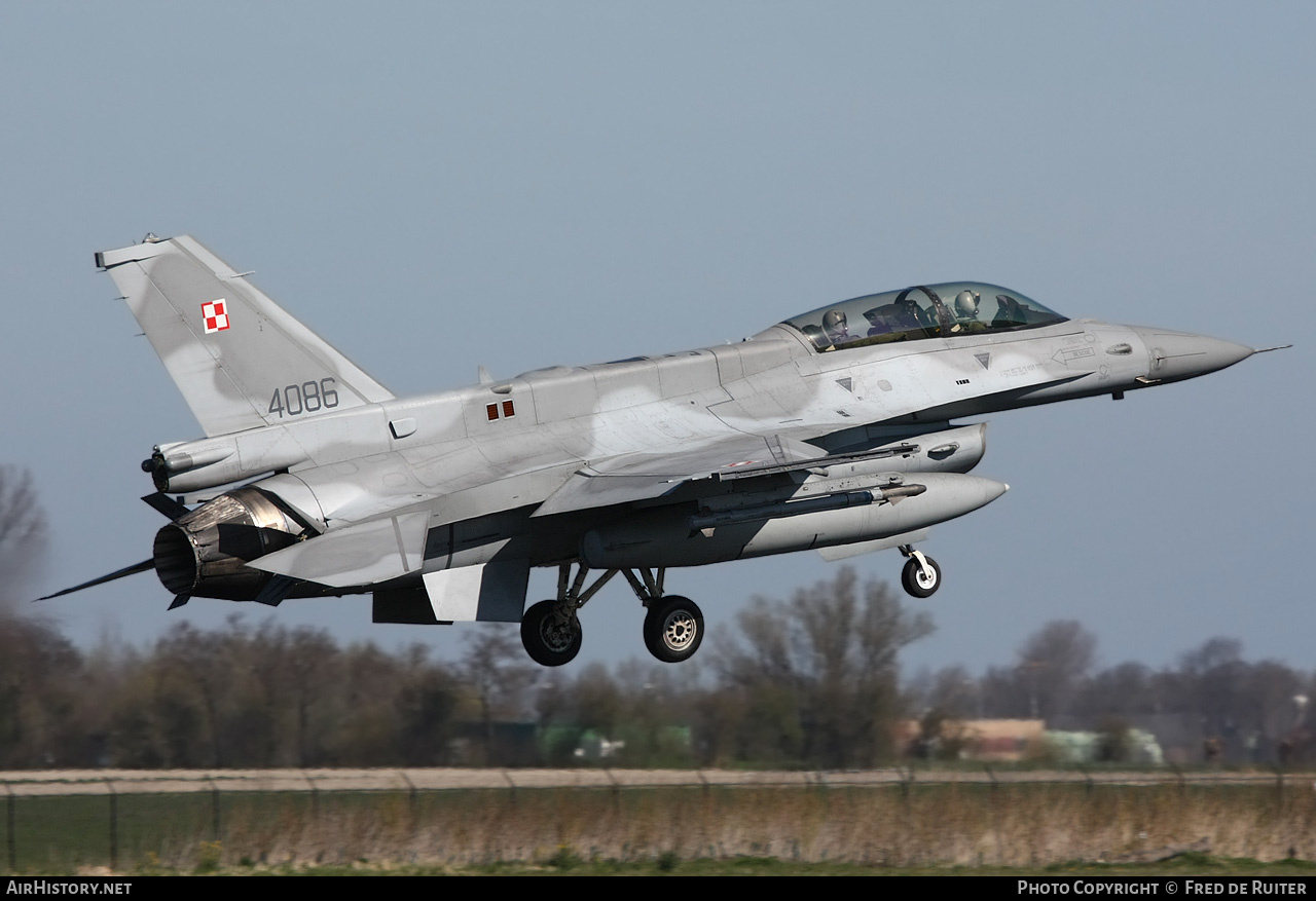 Aircraft Photo of 4086 | Lockheed Martin F-16DJ Fighting Falcon | Poland - Air Force | AirHistory.net #506309