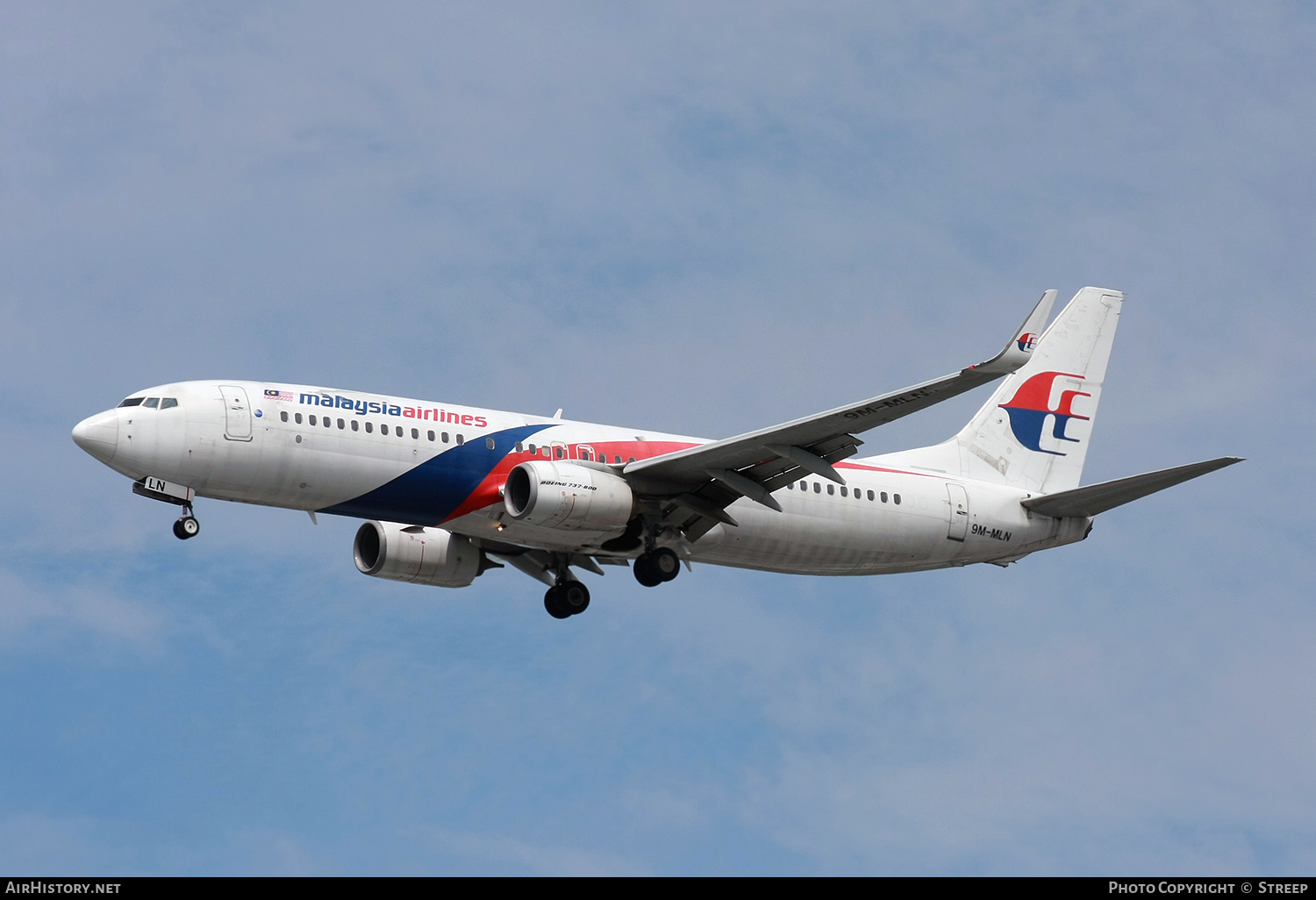 Aircraft Photo of 9M-MLN | Boeing 737-8H6 | Malaysia Airlines | AirHistory.net #506334