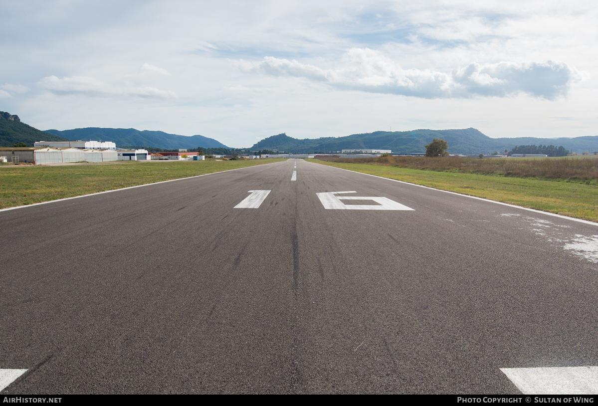 Airport photo of Igualada / Òdena (LEIG) in Spain | AirHistory.net #506563