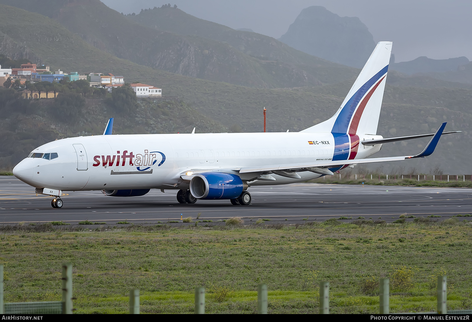 Aircraft Photo of EC-NXX | Boeing 737-8FE(SF) | Swiftair | AirHistory.net #506564