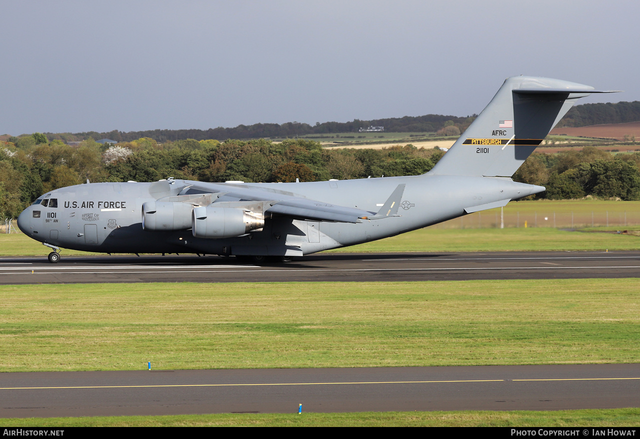 Aircraft Photo of 02-1101 / 21101 | Boeing C-17A Globemaster III | USA - Air Force | AirHistory.net #506760